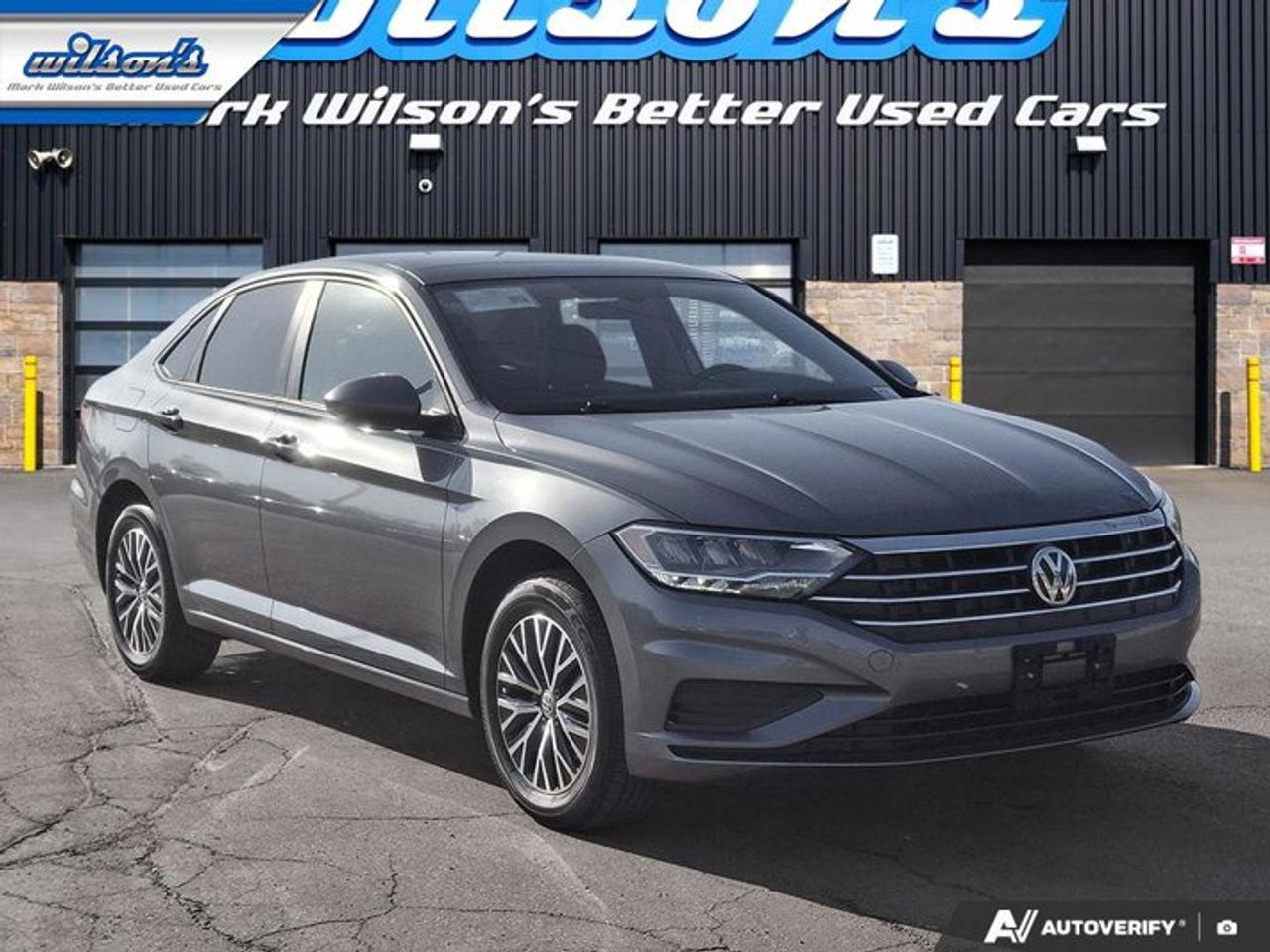 2020 Volkswagen Jetta Highline | Leather | Sunroof | Heated Seats | CarPlay + Android | Rear Camera | and More ! Photo