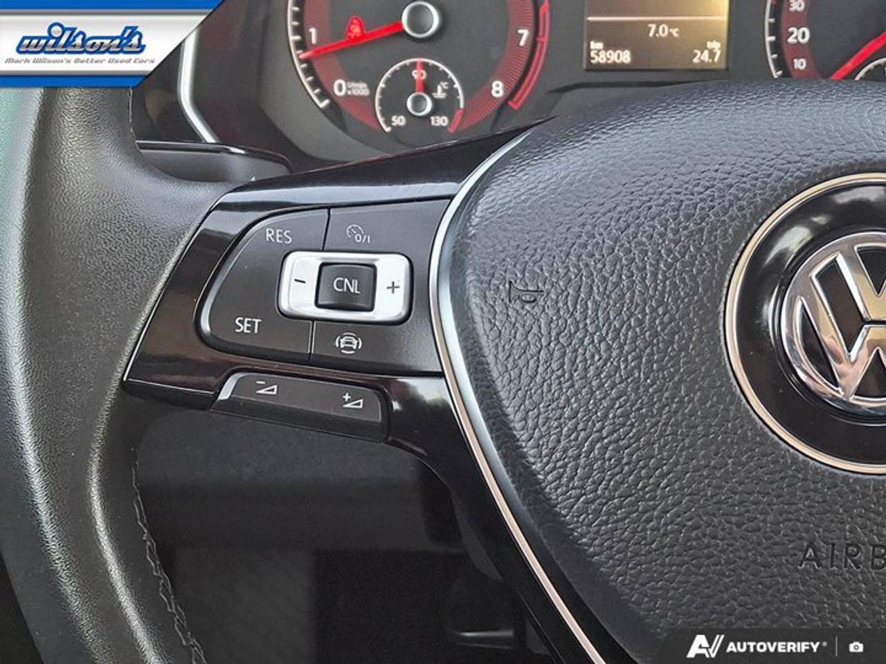2020 Volkswagen Jetta Highline | Leather | Sunroof | Heated Seats | CarPlay + Android | Rear Camera | and More ! Photo