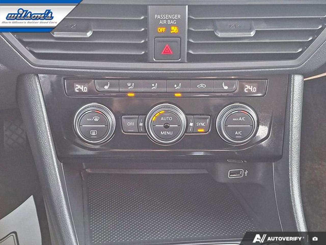 2020 Volkswagen Jetta Highline | Leather | Sunroof | Heated Seats | CarPlay + Android | Rear Camera | and More ! Photo