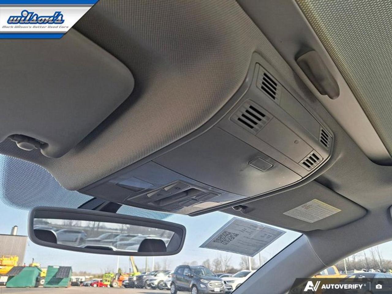 2020 Volkswagen Jetta Highline | Leather | Sunroof | Heated Seats | CarPlay + Android | Rear Camera | and More ! Photo