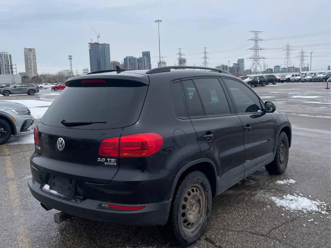 2015 Volkswagen Tiguan Special Edition!! AWD, DEALER SERVICED!! SUNROOF!! Photo30