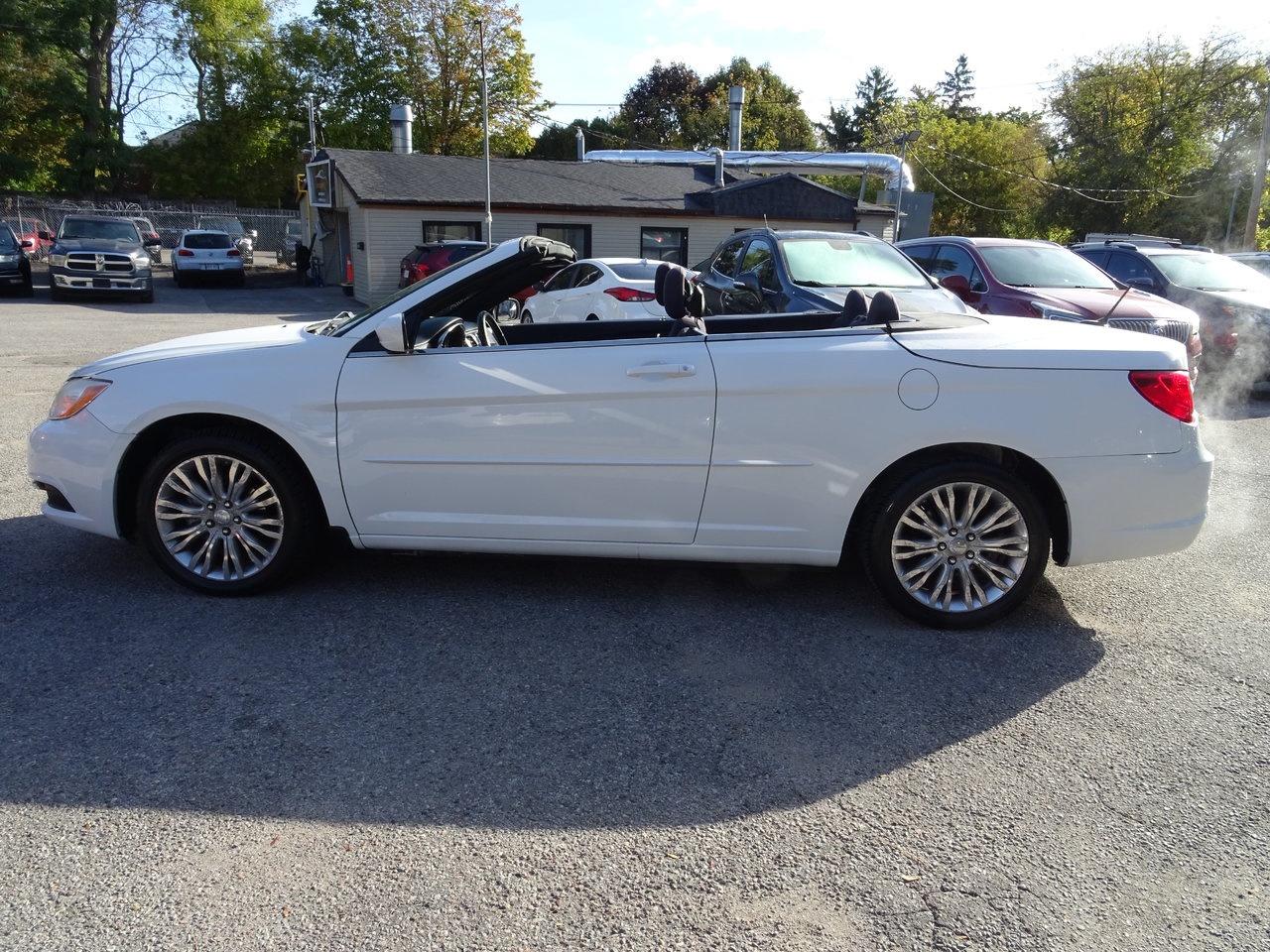 2013 Chrysler 200 Touring - Photo #1