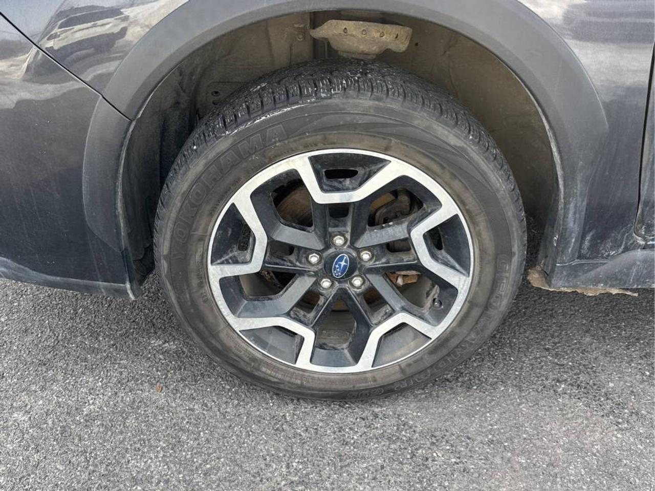 2016 Subaru Crosstrek 2.0i Touring Pkg, AUTO, HEATED SEATS, BACK-UP CAM! Photo