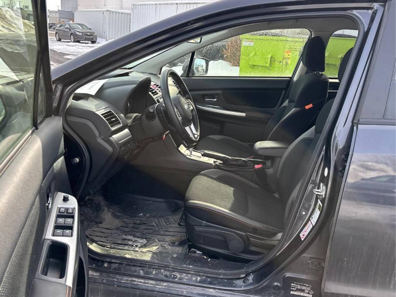 2016 Subaru Crosstrek 2.0i Touring Pkg, AUTO, HEATED SEATS, BACK-UP CAM! Photo