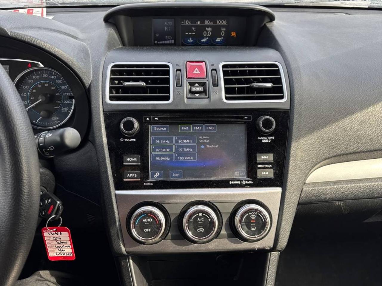 2016 Subaru Crosstrek 2.0i Touring Pkg, AUTO, HEATED SEATS, BACK-UP CAM! Photo