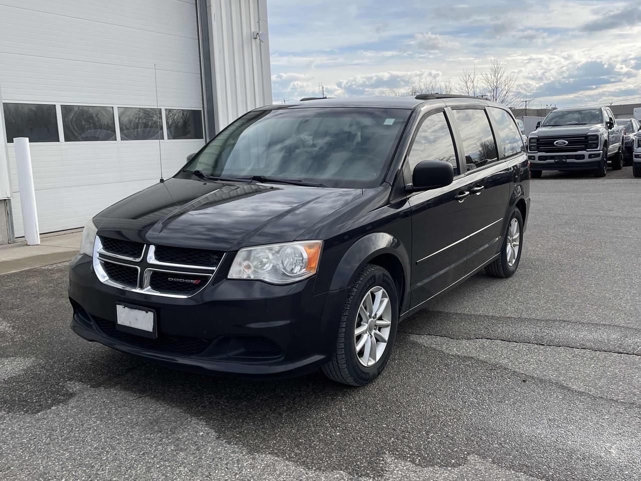 2014 Dodge Grand Caravan SE Photo