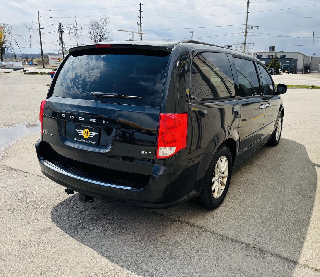 2014 Dodge Grand Caravan SXT - NO ACCIDENTS Photo