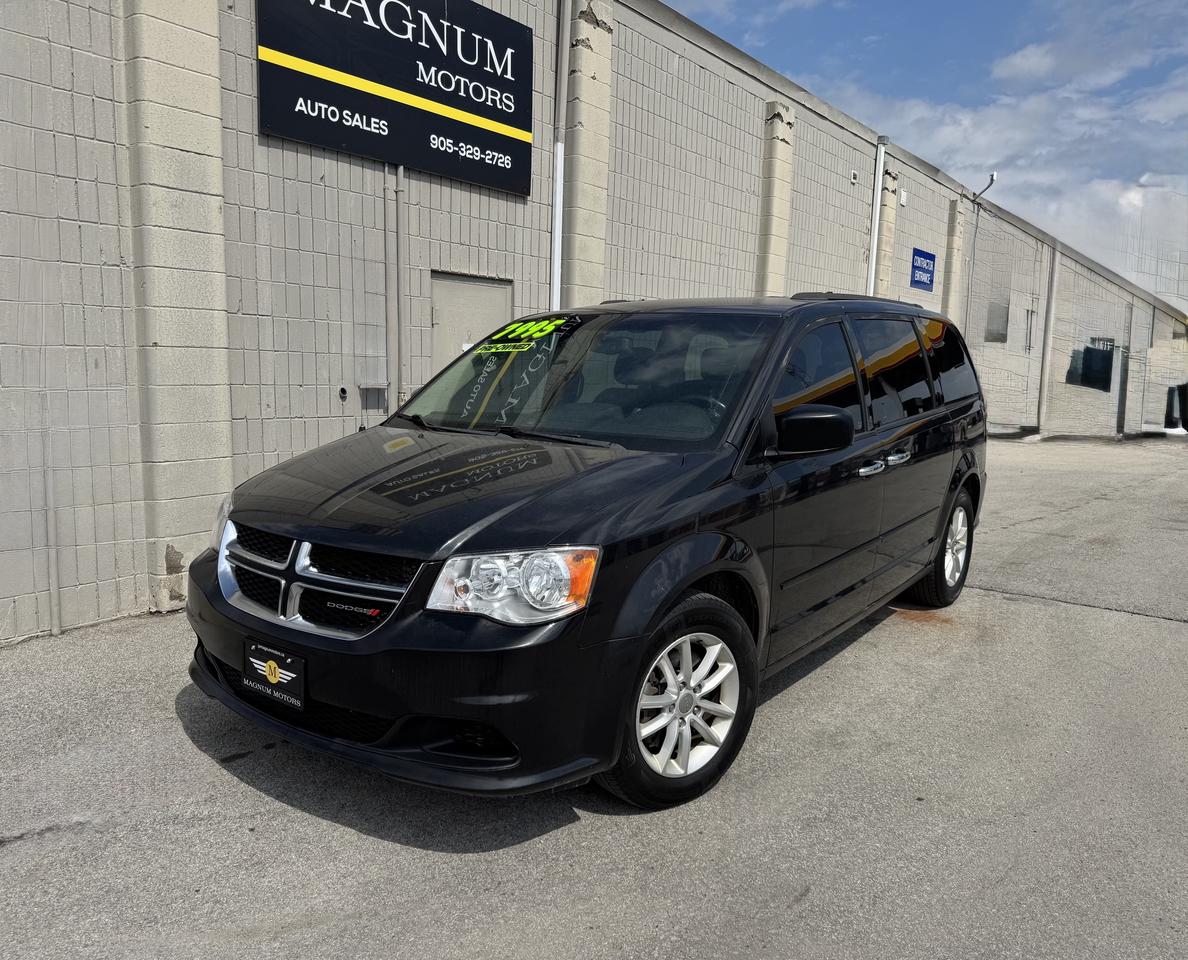 2014 Dodge Grand Caravan SXT - NO ACCIDENTS Photo