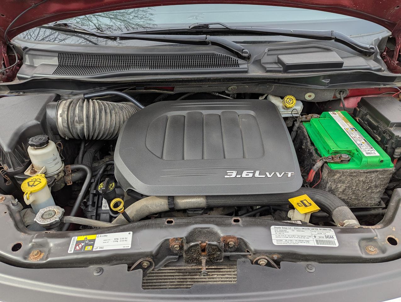 2013 Chrysler Town & Country "STOW n GO seat 7" certified + FREE 6M warranty Photo