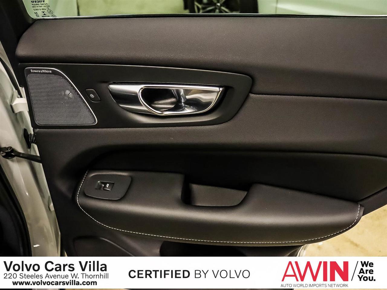 2022 Volvo XC60 B6 AWD Inscription Photo