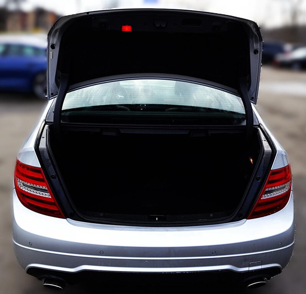 2012 Mercedes-Benz C-Class 4DR SEDAN C350 AWD Photo