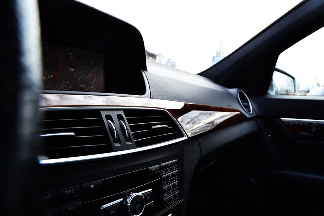 2012 Mercedes-Benz C-Class 4DR SEDAN C350 AWD Photo