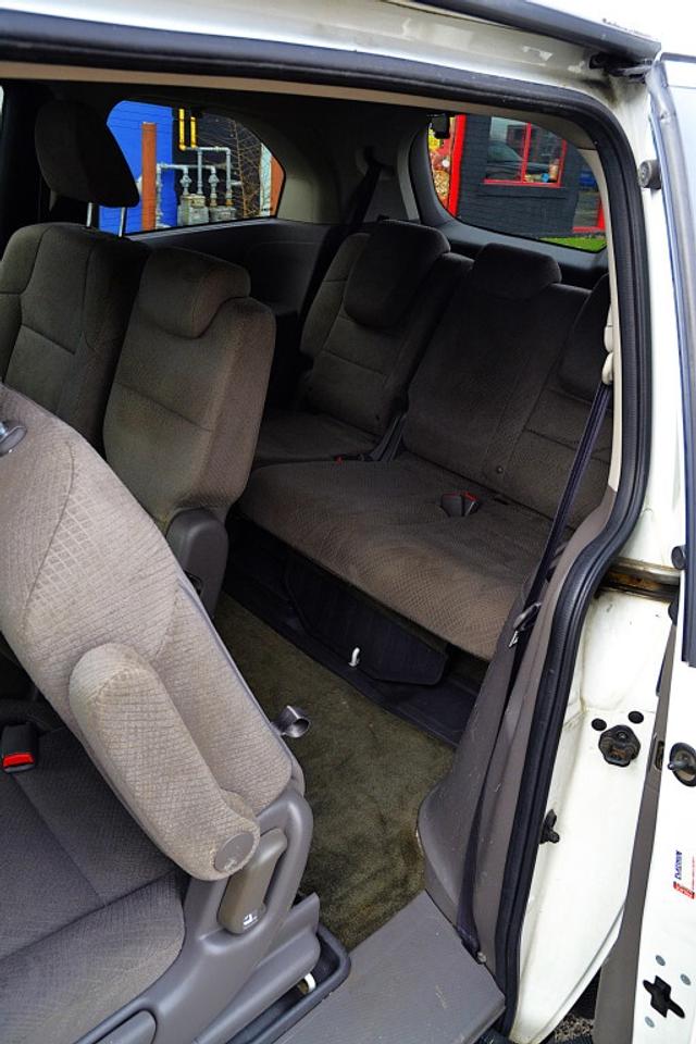 2016 Honda Odyssey SE Passenger Van Automatic Photo