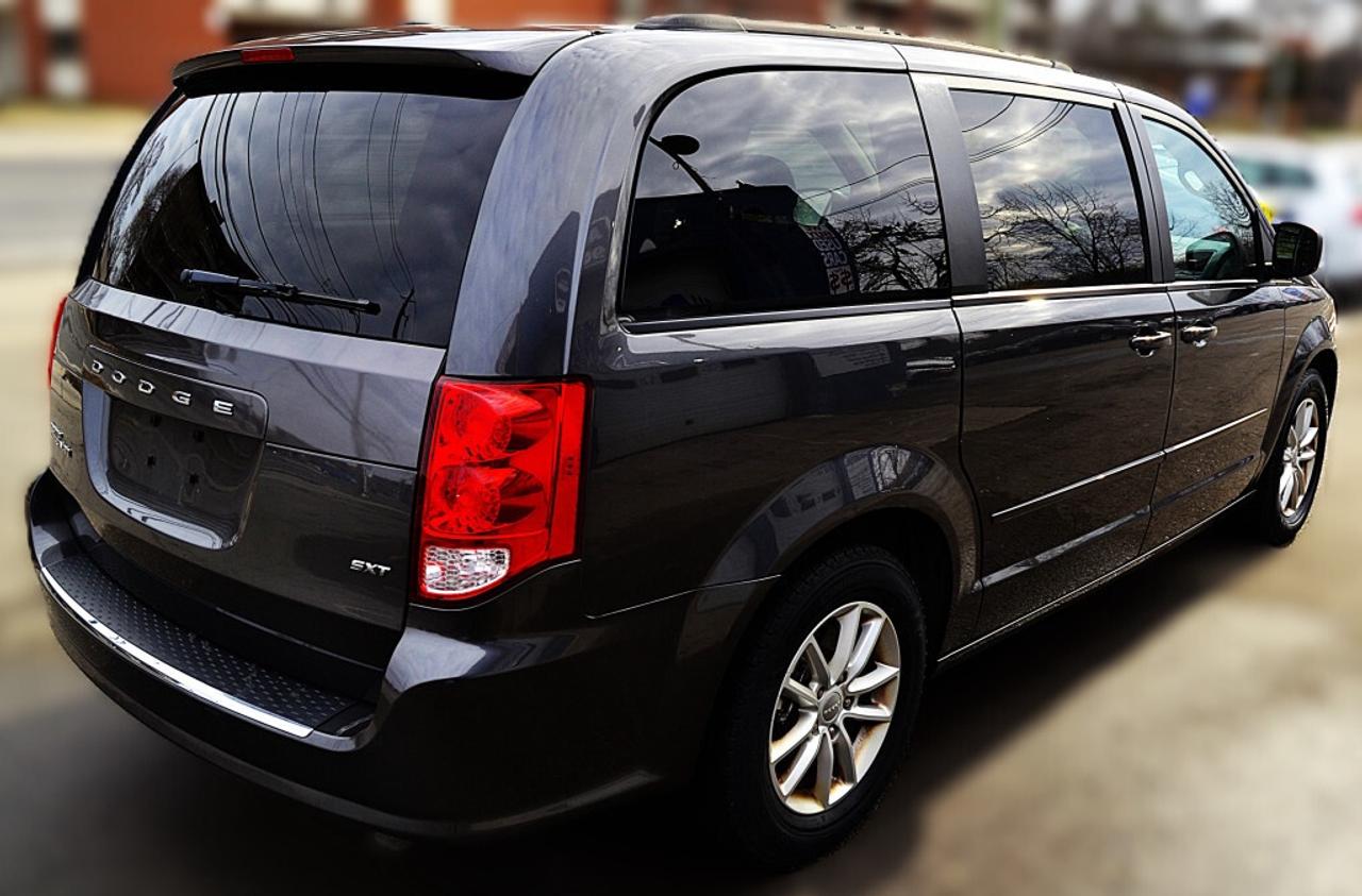2016 Dodge Grand Caravan SXT Front-wheel Drive Passenger Van Automatic Photo4