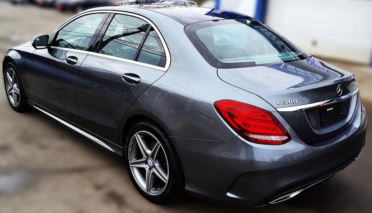 2017 Mercedes-Benz C-Class 4dr C 300 4MATIC turbocharged 2.0L Photo