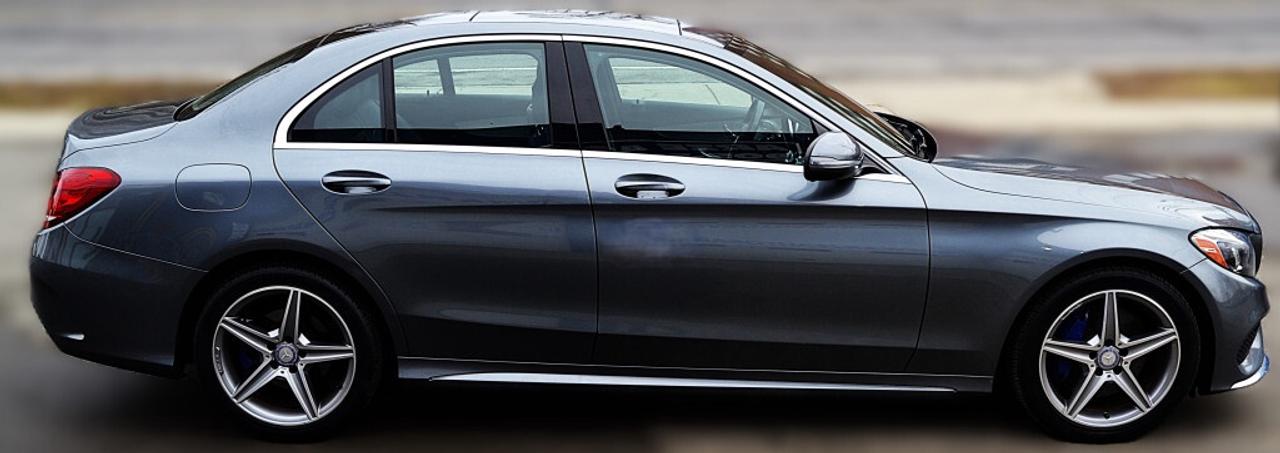 2017 Mercedes-Benz C-Class 4dr C 300 4MATIC turbocharged 2.0L Photo