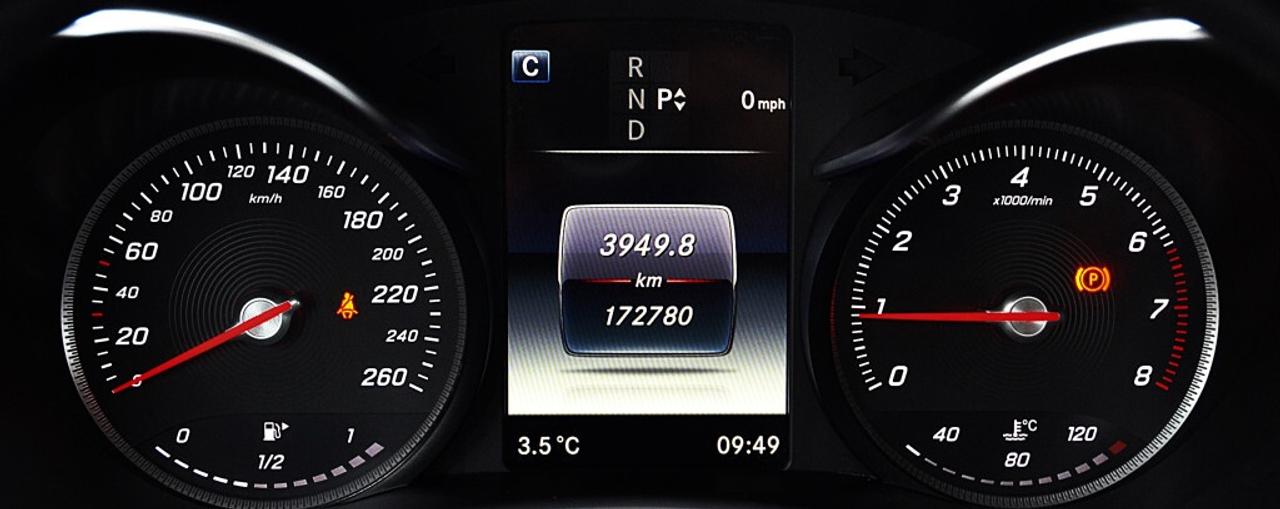 2017 Mercedes-Benz C-Class 4dr C 300 4MATIC turbocharged 2.0L Photo