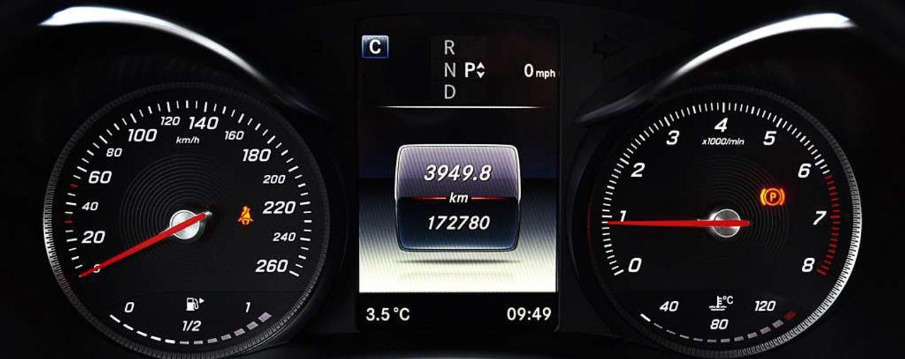 2017 Mercedes-Benz C-Class 4dr C 300 4MATIC turbocharged 2.0L Photo