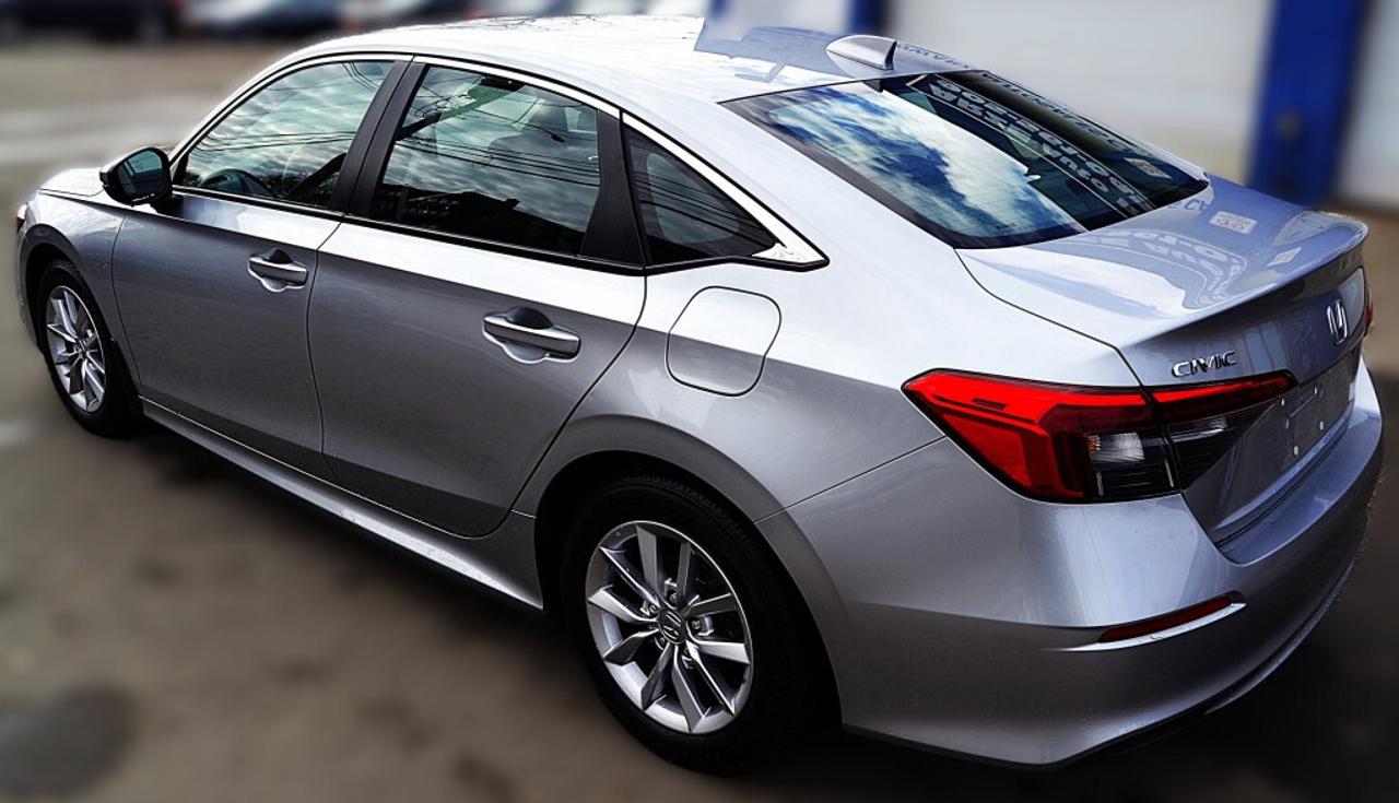 2024 Honda Civic Sedan EX CVT Photo