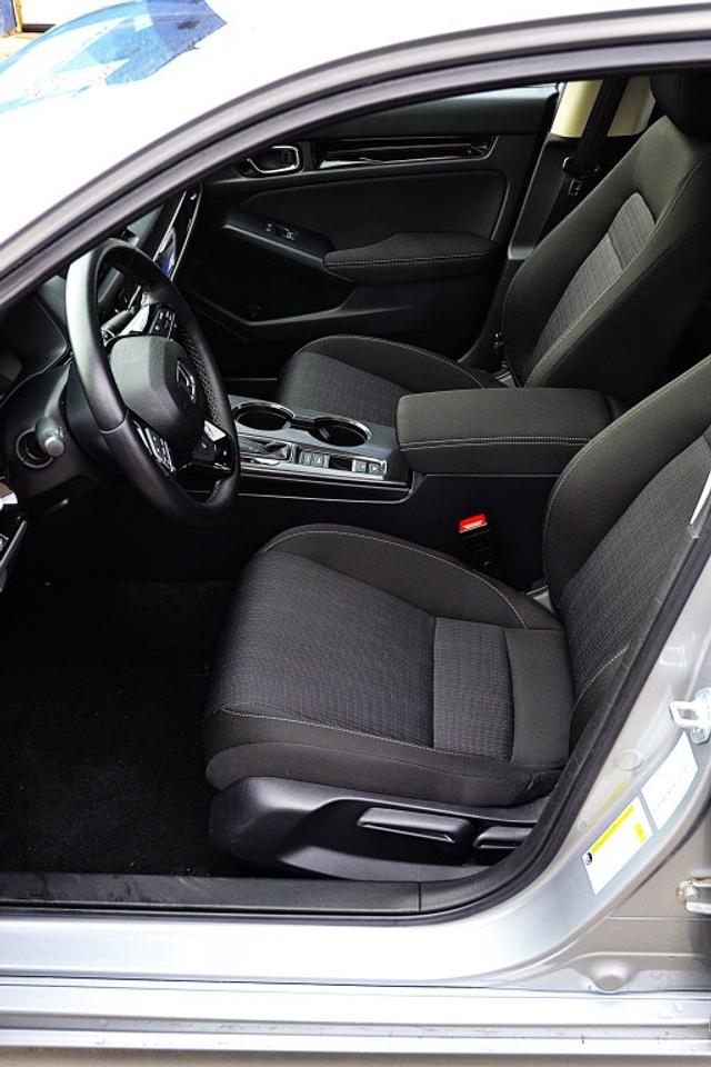 2024 Honda Civic Sedan EX CVT Photo