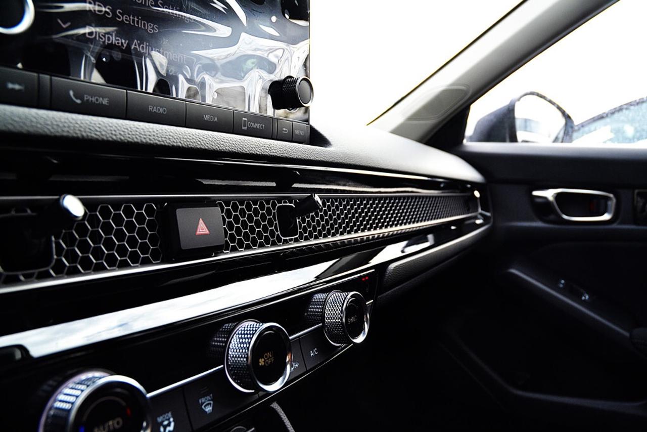 2024 Honda Civic Sedan EX CVT Photo