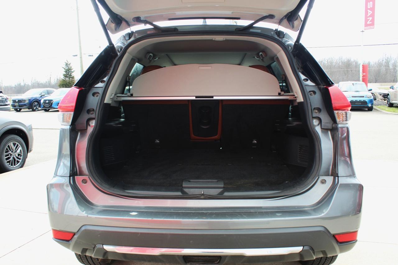 2017 Nissan Rogue SL Reserve pkg Photo4