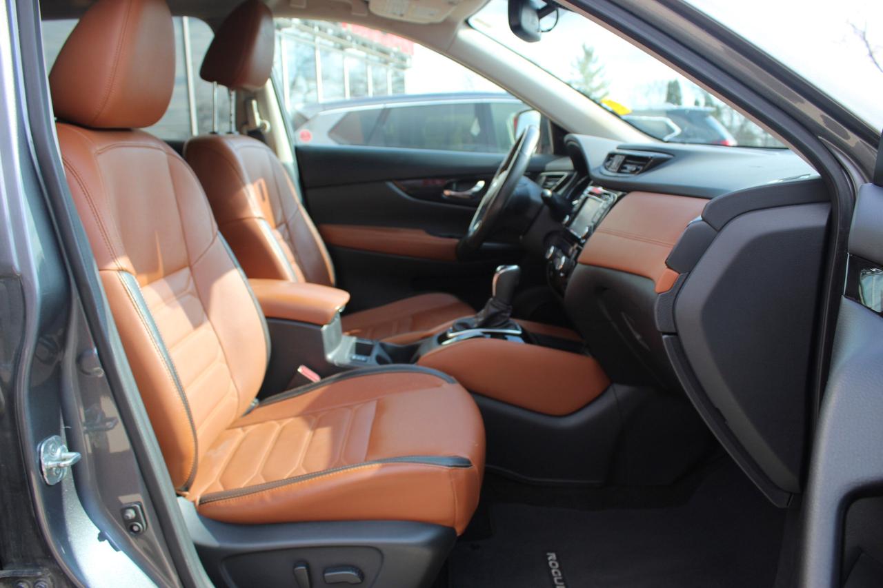 2017 Nissan Rogue SL Reserve pkg Photo