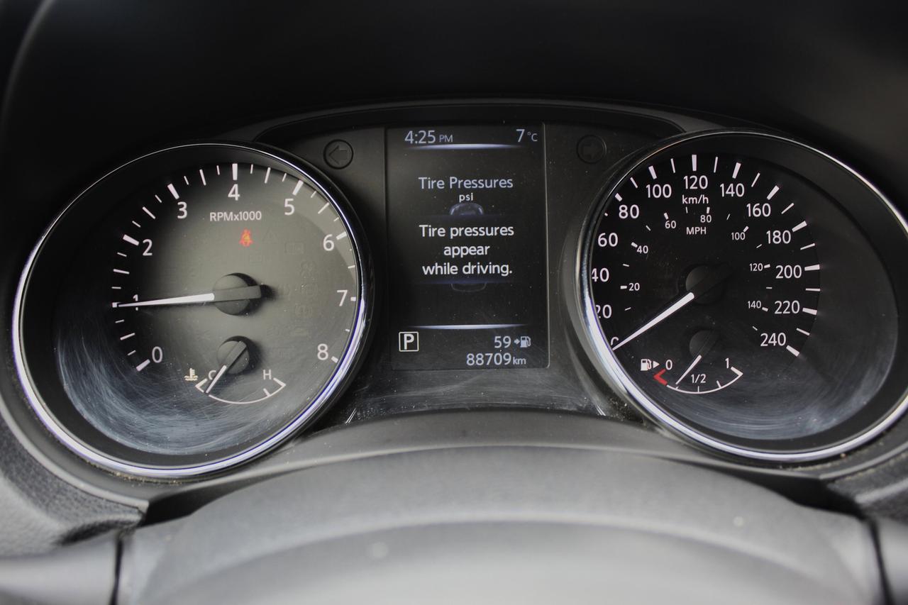 2017 Nissan Rogue SL Reserve pkg Photo