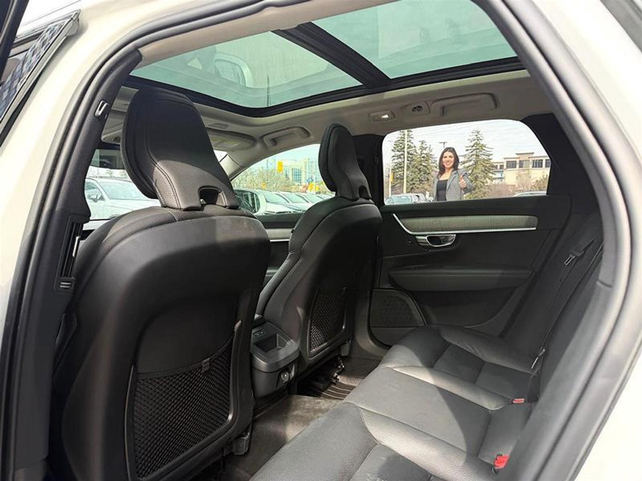 2022 Volvo V90 Cross Country B6 AWD   Advanced Pkg   Climate   Clean CarFax Photo