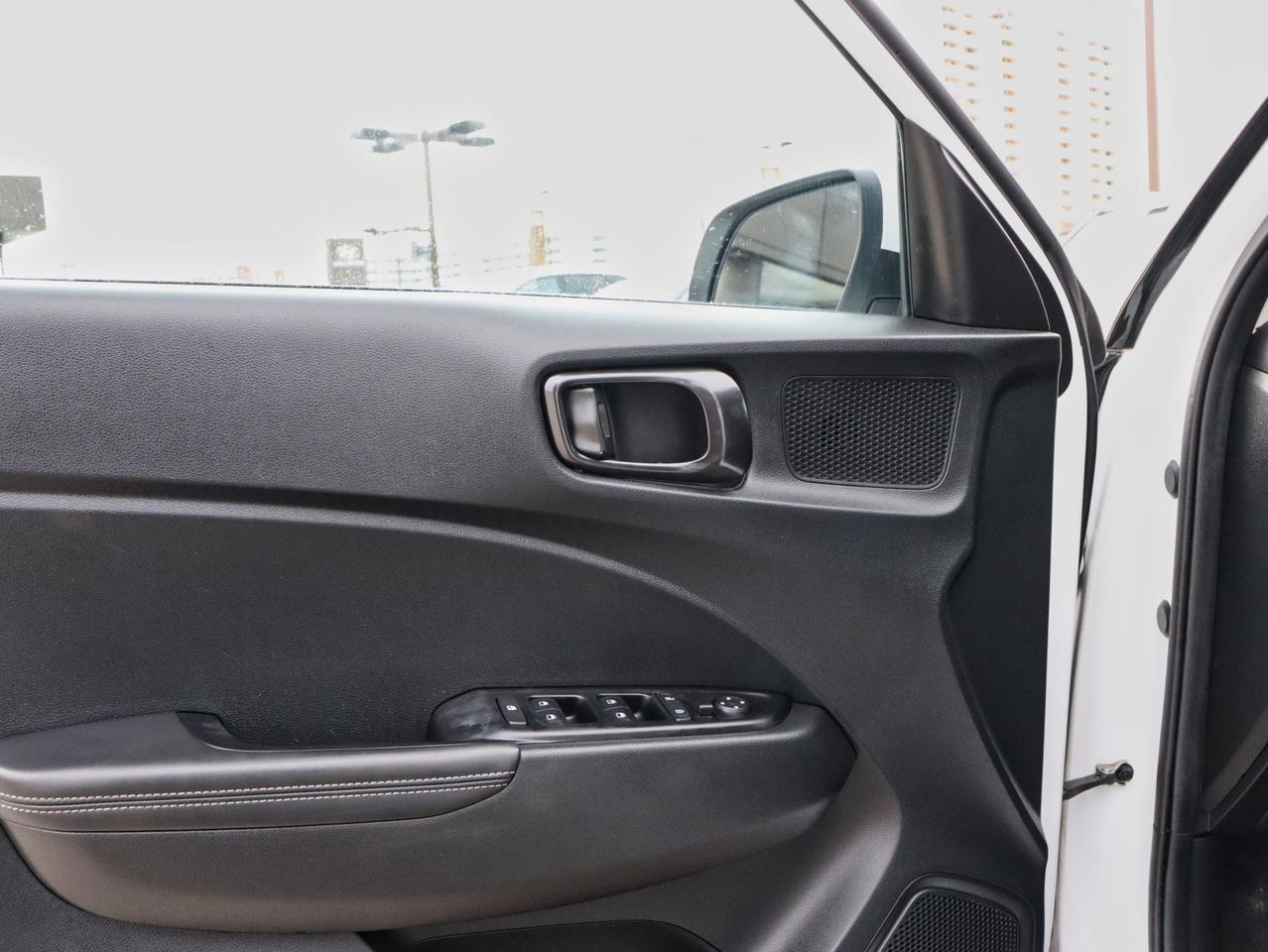 2022 Hyundai Venue Ultimate Photo