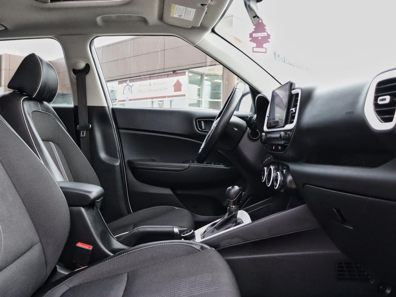 2022 Hyundai Venue Ultimate Photo