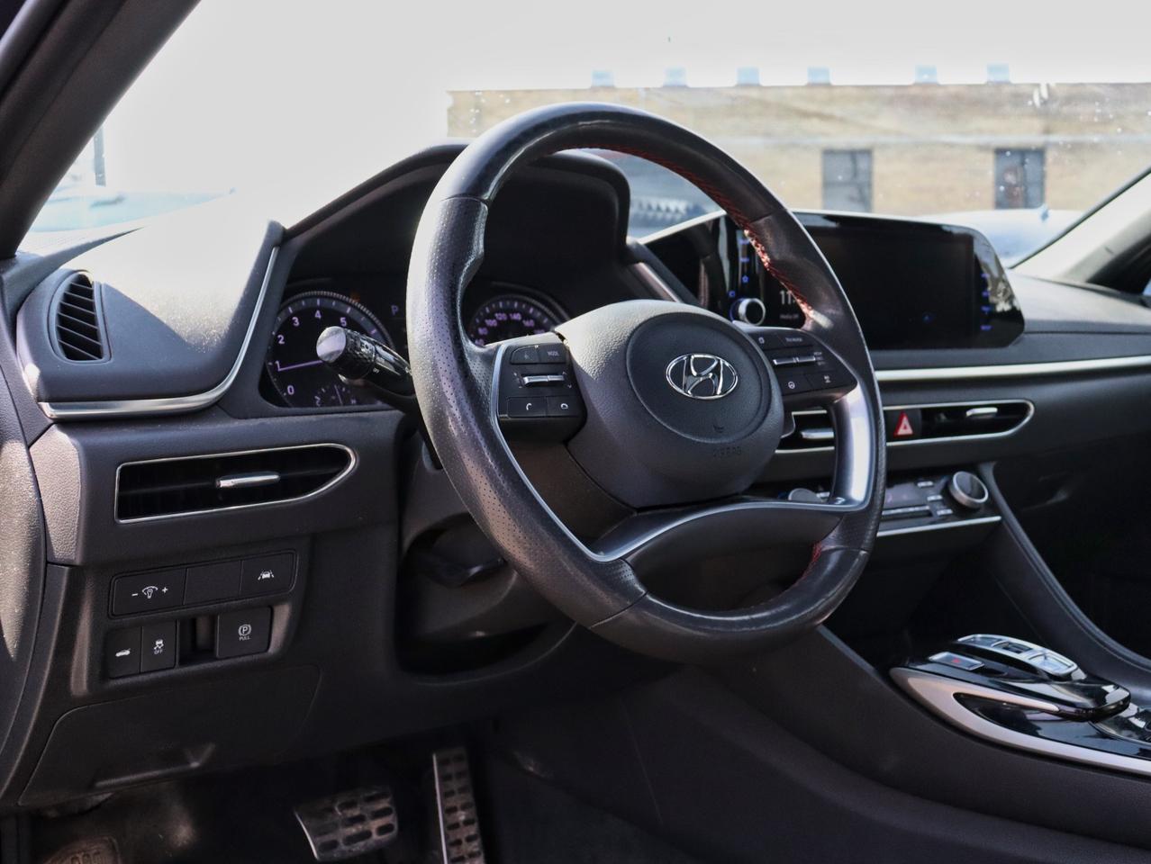 2023 Hyundai Sonata SPORT Photo