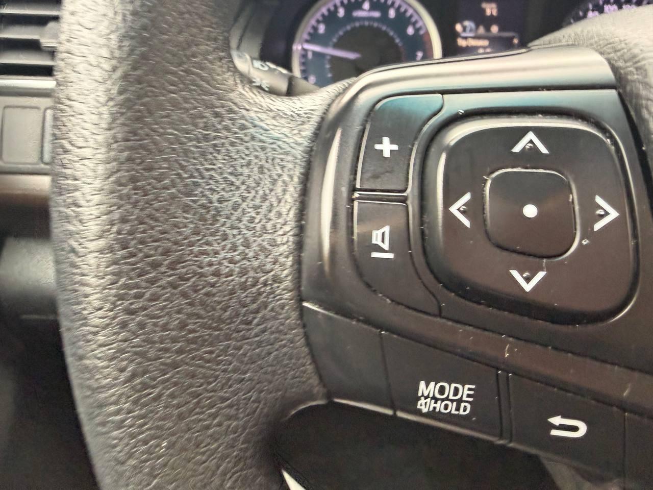 2017 Toyota Camry 4dr Sdn I4 Auto LE Photo