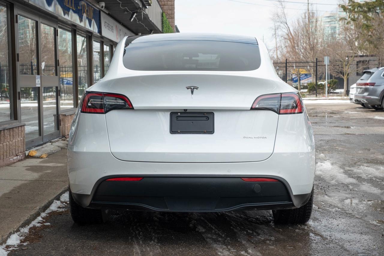 2020 Tesla Model Y Long Range AWD Photo4
