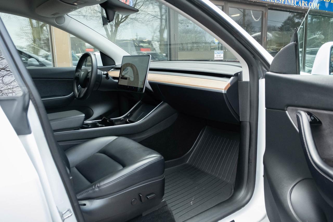 2020 Tesla Model Y Long Range AWD Photo