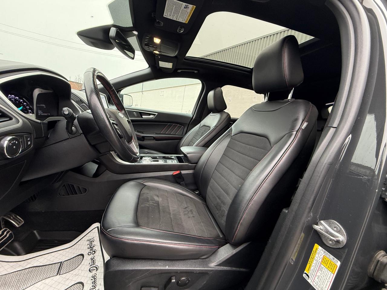 2021 Ford Edge ST-LINE   AWD   PANOMARIC SUNROOF   HEATED F SEATS Photo