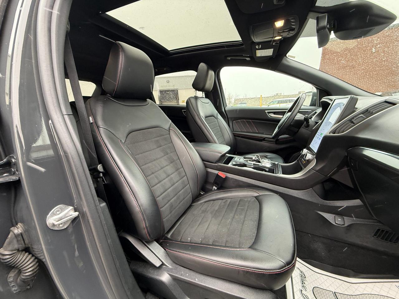 2021 Ford Edge ST-LINE   AWD   PANOMARIC SUNROOF   HEATED F SEATS Photo