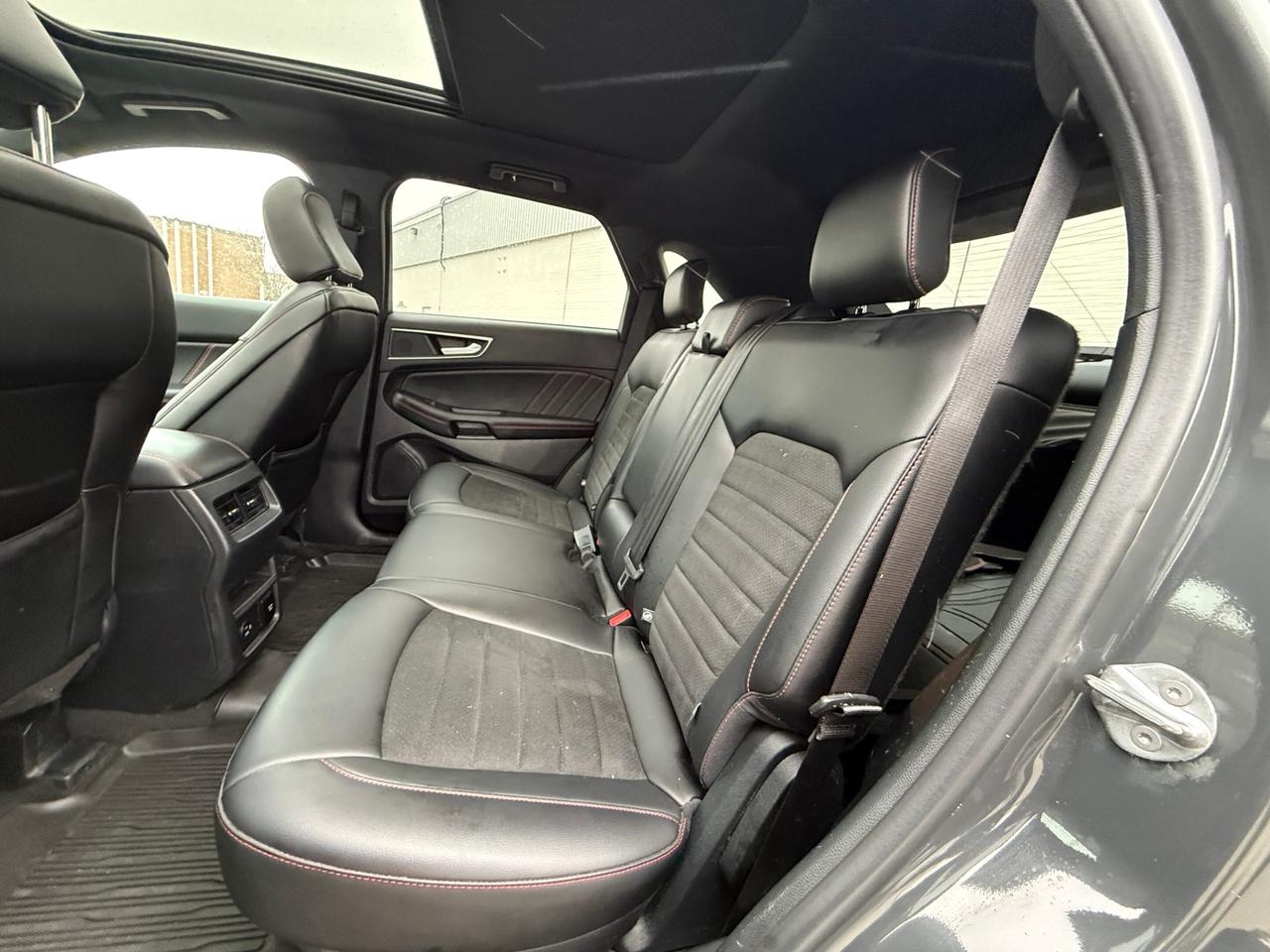 2021 Ford Edge ST-LINE   AWD   PANOMARIC SUNROOF   HEATED F SEATS Photo