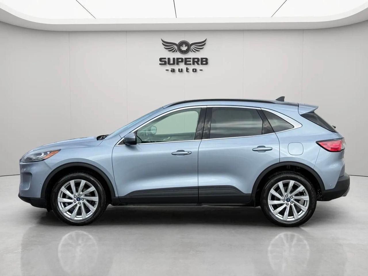 2022 Ford Escape TITANIUM   AWD   HYBRID   NO ACCIDENT Photo