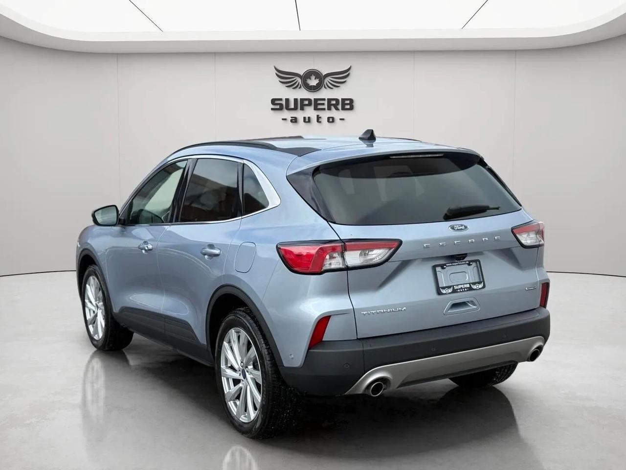 2022 Ford Escape TITANIUM   AWD   HYBRID   NO ACCIDENT Photo