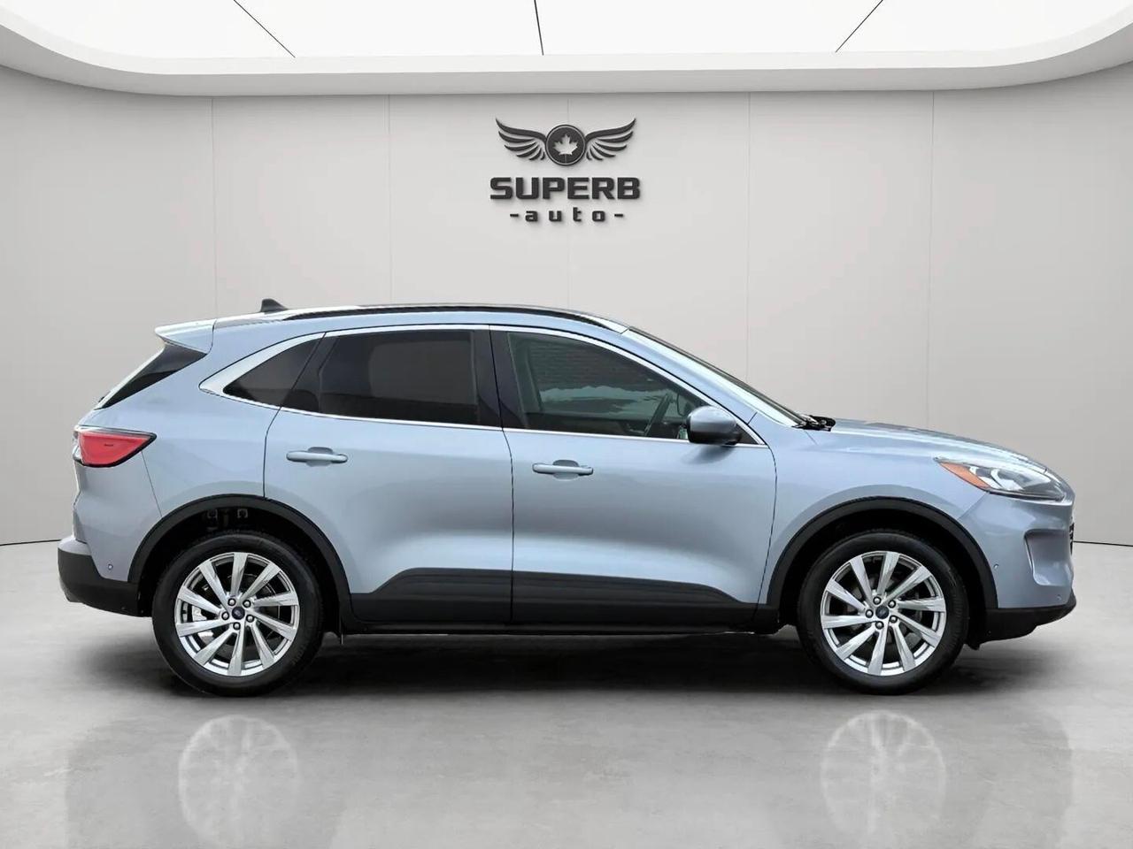 2022 Ford Escape TITANIUM   AWD   HYBRID   NO ACCIDENT Photo