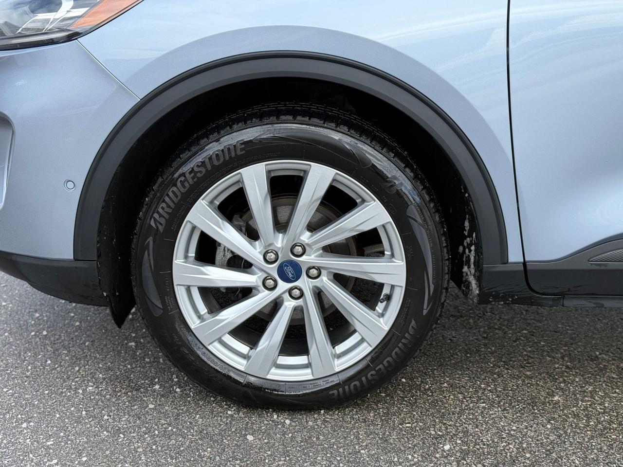 2022 Ford Escape TITANIUM   AWD   HYBRID   NO ACCIDENT Photo