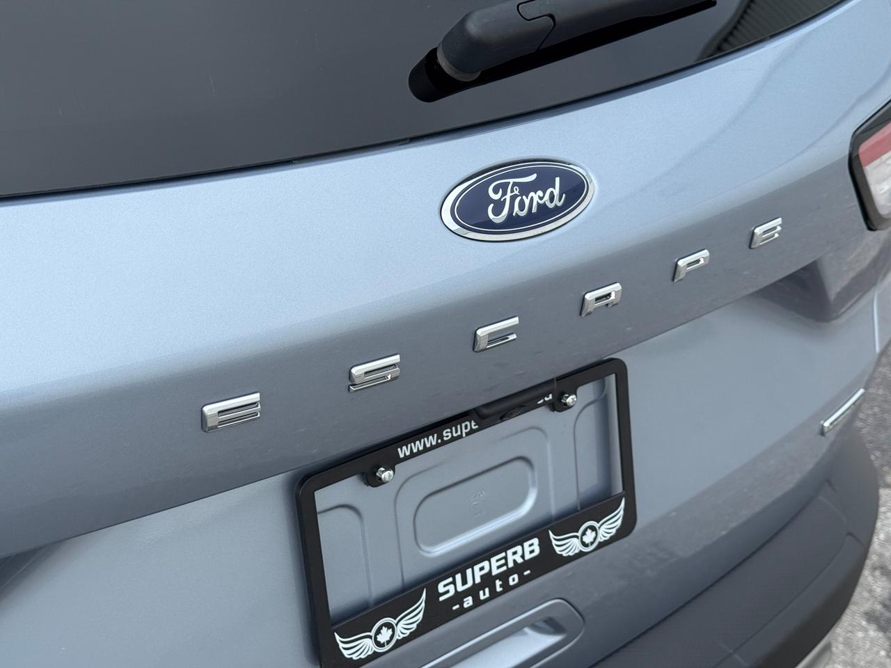 2022 Ford Escape TITANIUM   AWD   HYBRID   NO ACCIDENT Photo