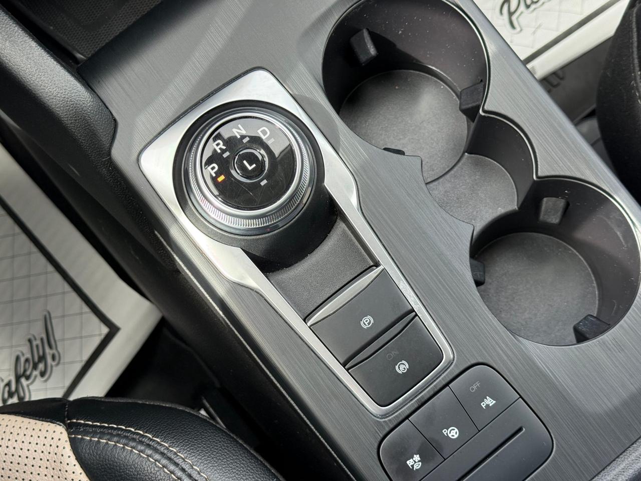 2022 Ford Escape TITANIUM   AWD   HYBRID   NO ACCIDENT Photo