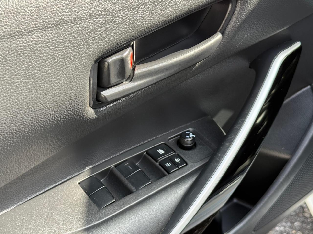 2022 Toyota Corolla Hybrid PREMIUM   HYBRID   NO ACCIDENT   APPLE CAR PLAY Photo