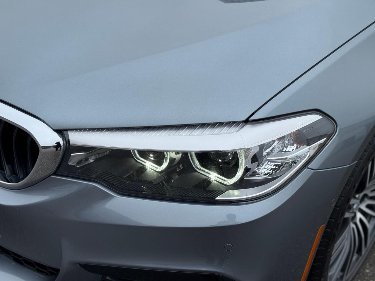 2019 BMW 5-Series Hybrid 530e  M SPORT   ENHANCED    IPERFORMANCE   PLUG-IN Photo