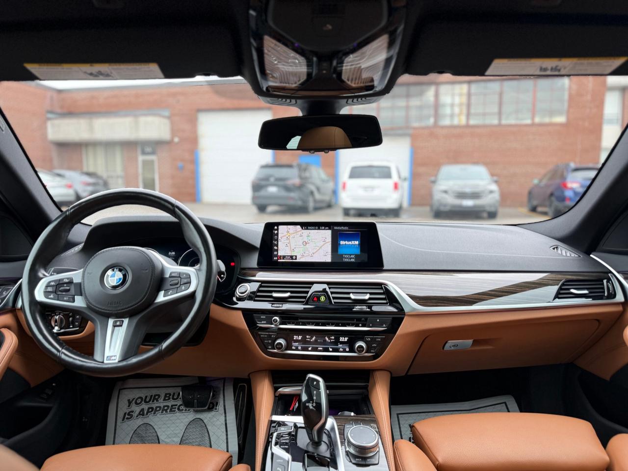 2019 BMW 5-Series Hybrid 530e  M SPORT   ENHANCED    IPERFORMANCE   PLUG-IN Photo