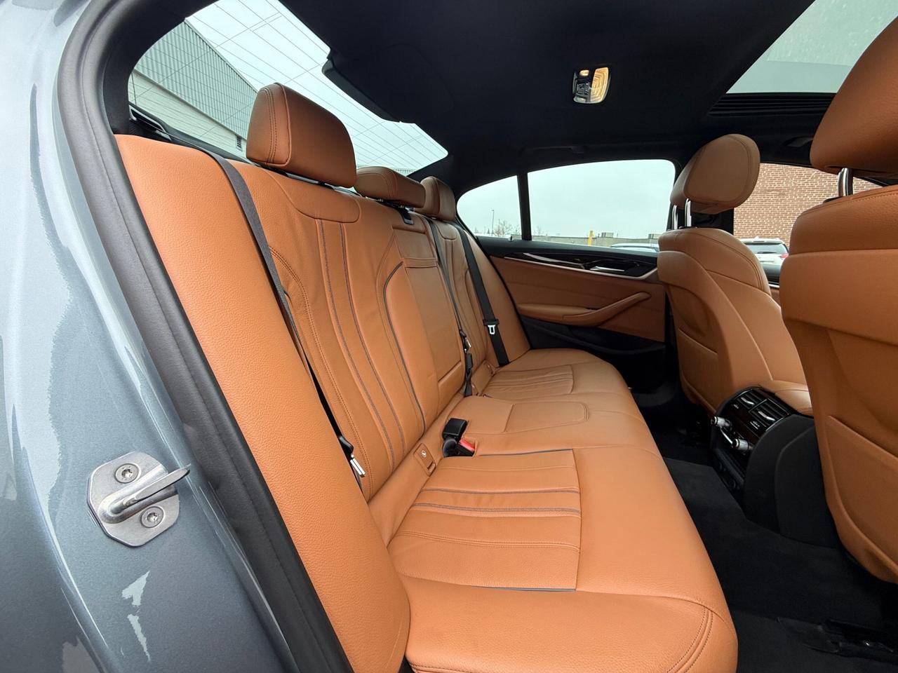 2019 BMW 5-Series Hybrid 530e  M SPORT   ENHANCED    IPERFORMANCE   PLUG-IN Photo