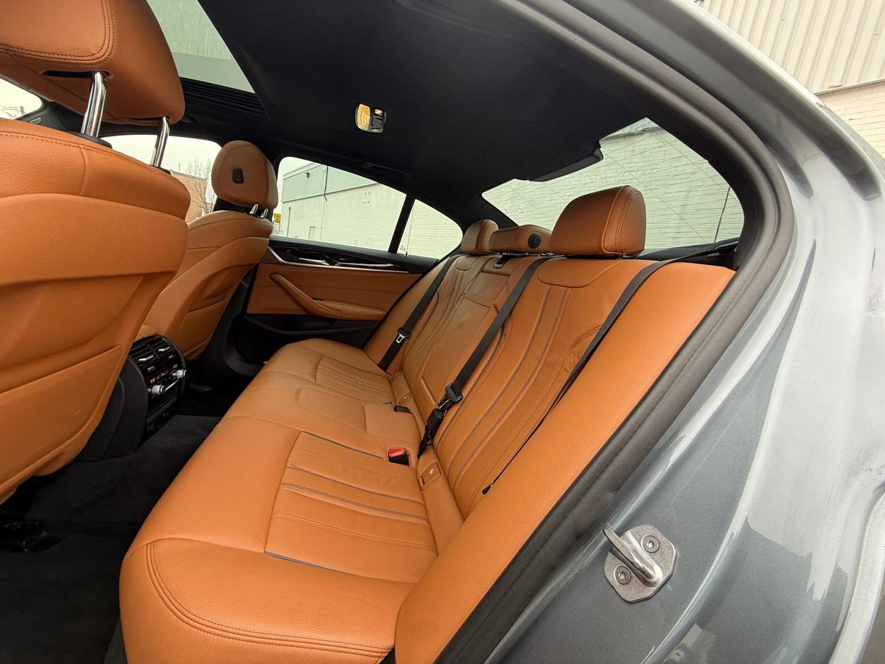 2019 BMW 5-Series Hybrid 530e  M SPORT   ENHANCED    IPERFORMANCE   PLUG-IN Photo