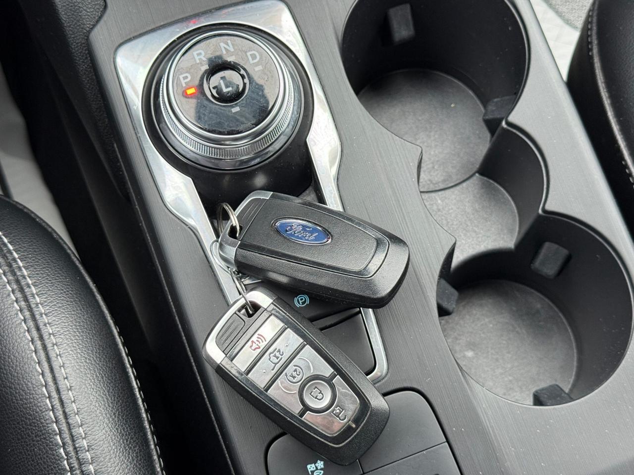 2021 Ford Escape SEL   AWD   HYBRID   NO ACCIDENT   ONE OWNER Photo